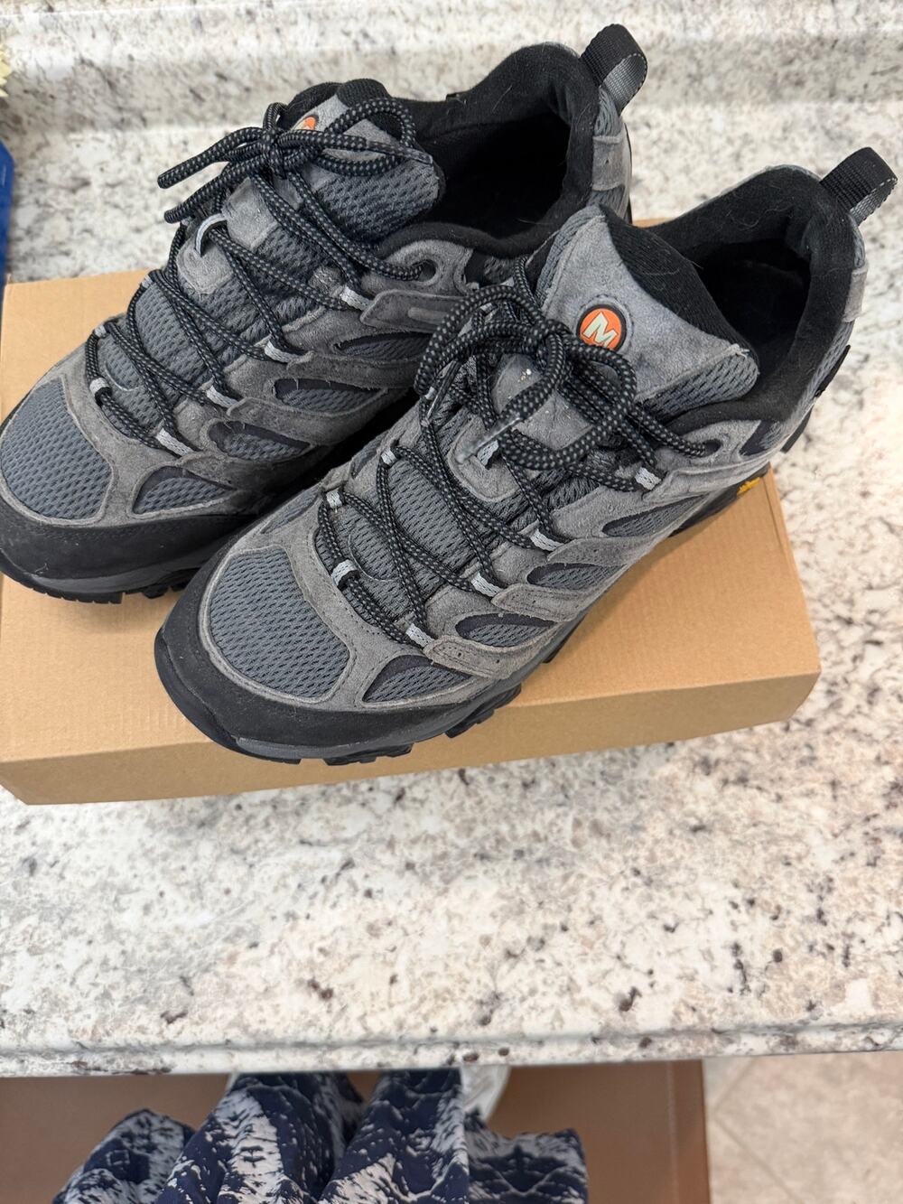 Merrell Low Waterproof Hiking Shoes Mens 12 Granite Gray Vibram j035855